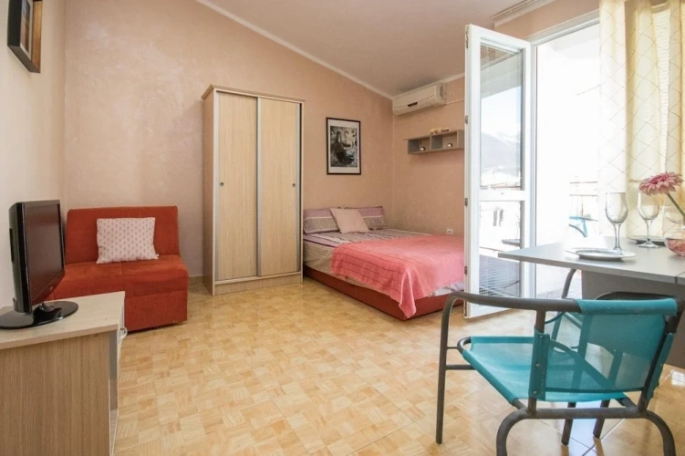 Triple Apartment