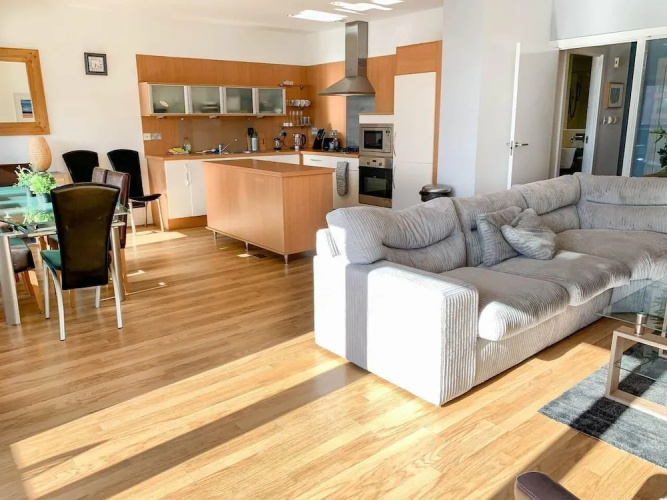 Hydro/secc 2 bed Luxury Apartment