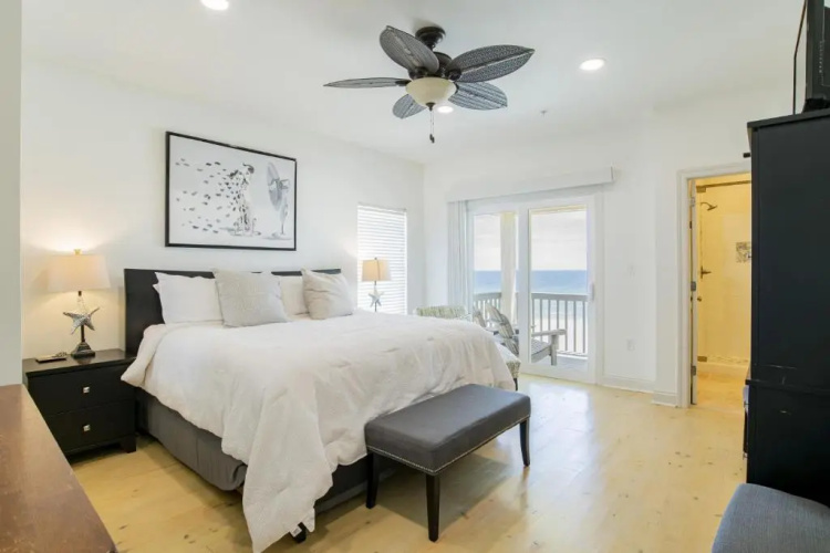 Romar House At Beachside
