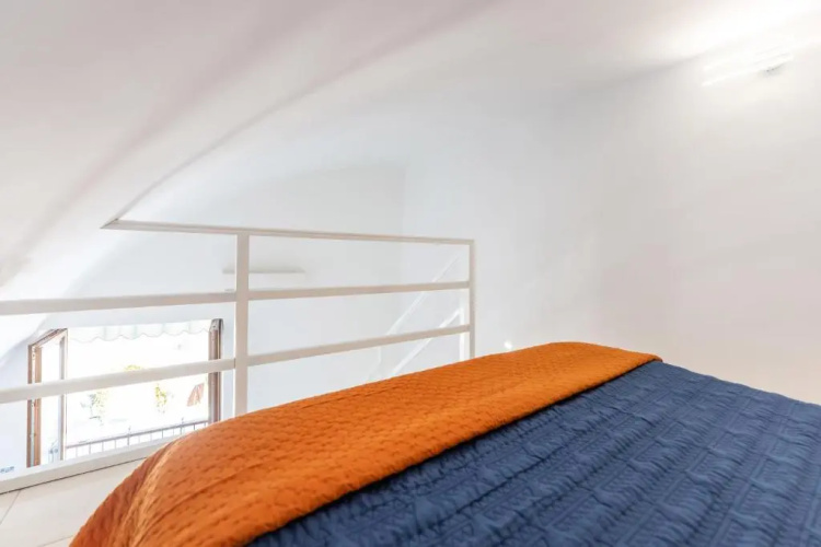 KISSES HOUSE - Marina Grande port