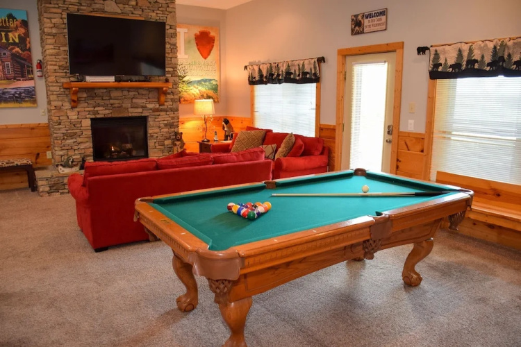 THE PINNACLE - 6 Br Cabin