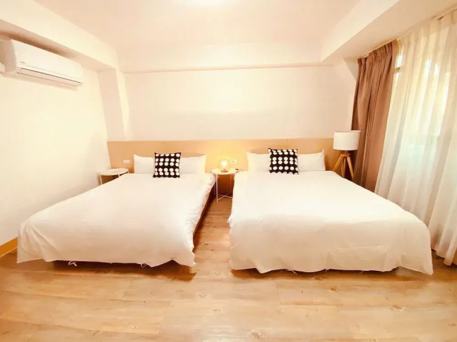 Huru House