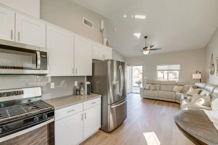 2 Bedrooms Cottage