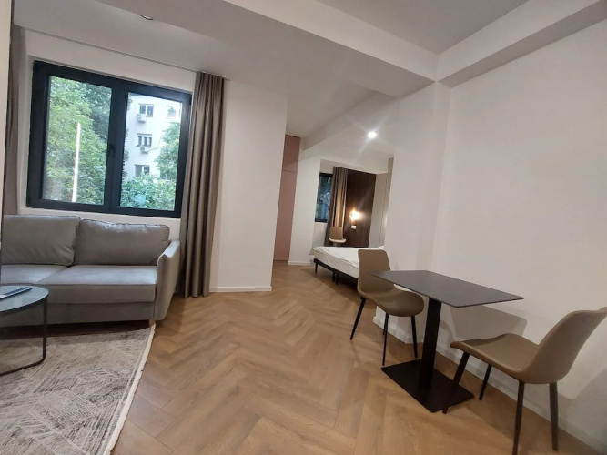 Executive Suites by Modern Living