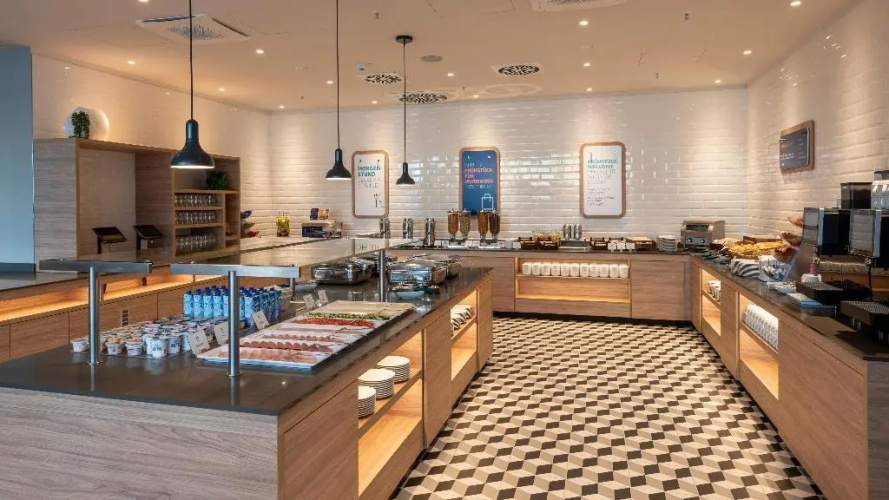 Holiday Inn Express Dusseldorf - Hauptbahnhof photo 18