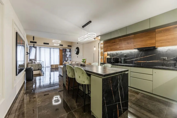 Miracle No 8 Central Duplex