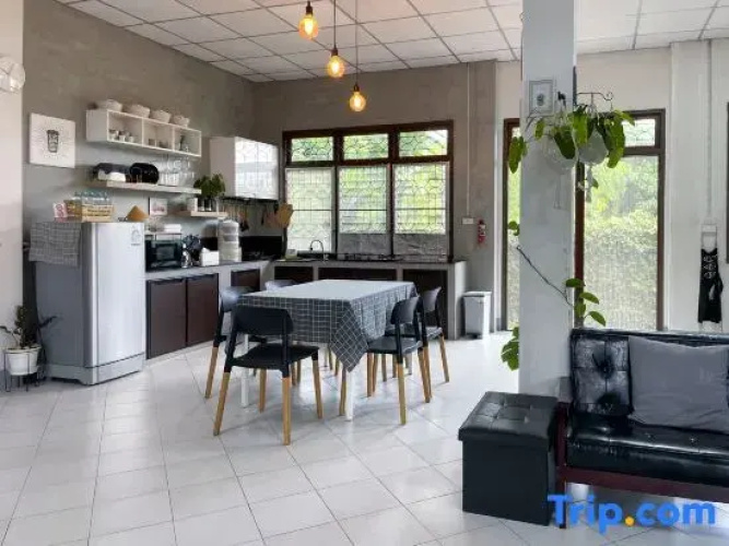 Silpasom ARTstay Suratthani
