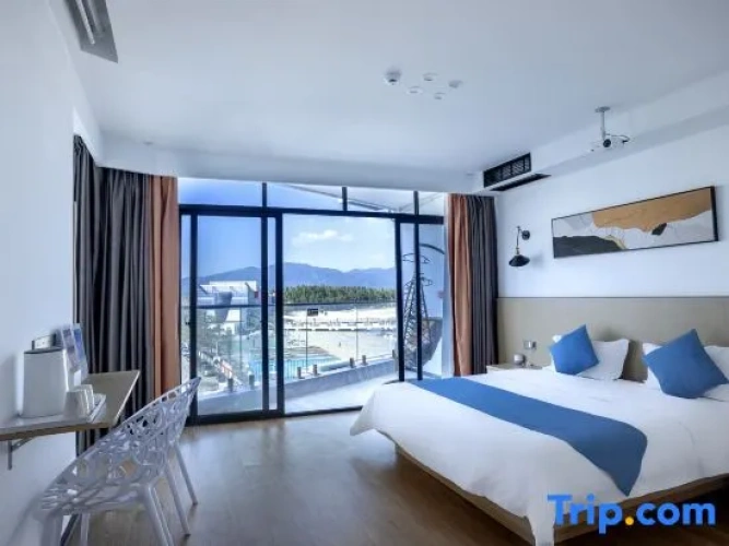 Standard Double room with balcony and with sea view