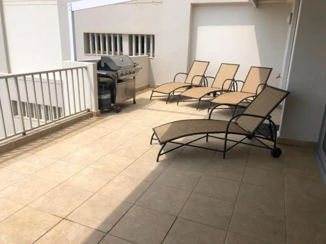 3 Bedrooms Apartment