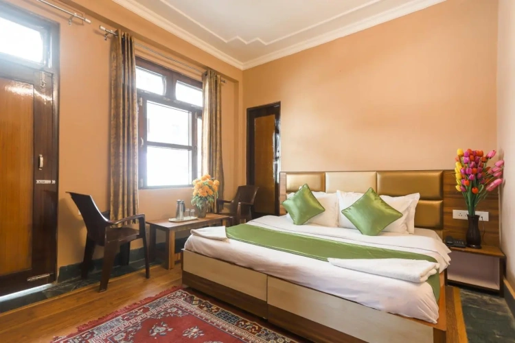 Economy room