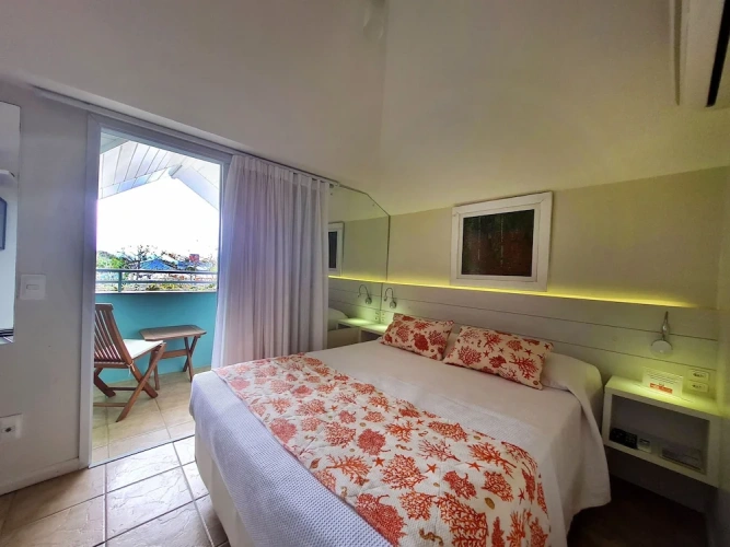 Apartment with balcony