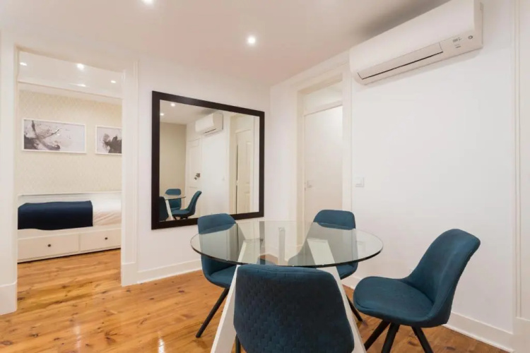 The Modern 1551 Apartment