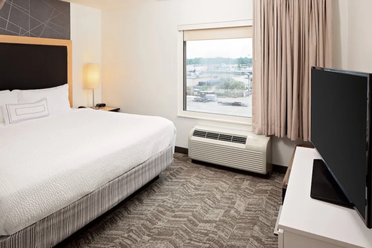 Cambria Suites