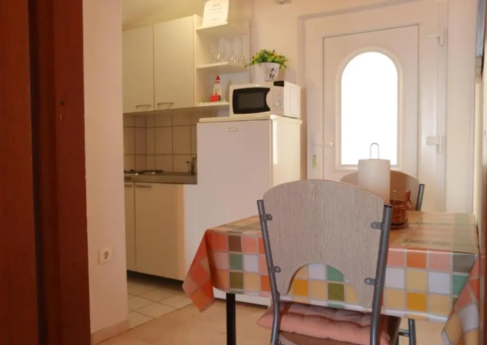 2 Bedrooms Apartment with balcony and with sea view