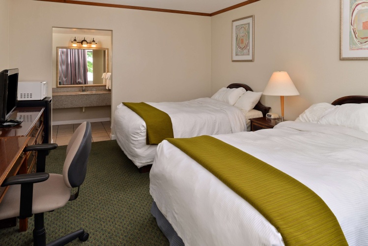 Standard Quadruple room