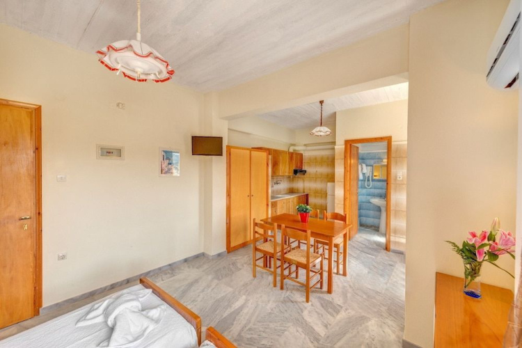 Smaragdi Hotel Apartments