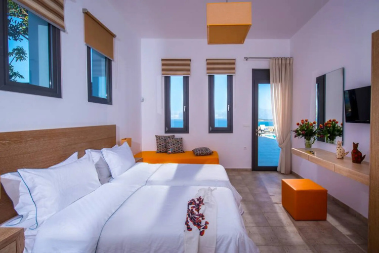 Villa Bellelen with a heated pool