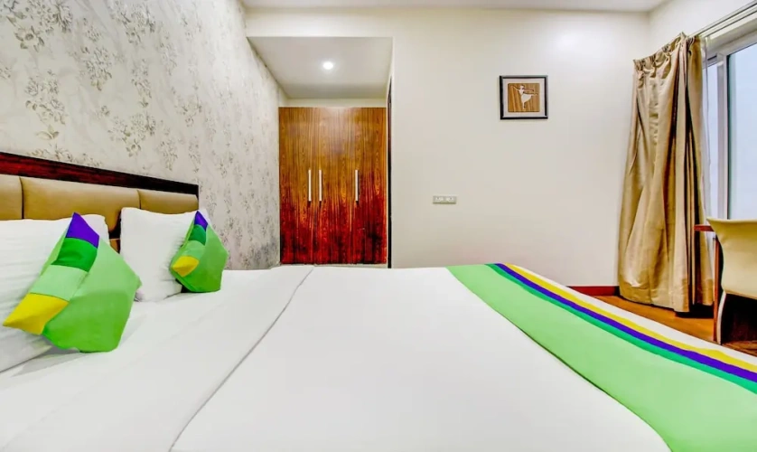 Premium room