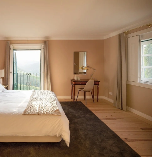 4 Bedrooms Premium Cottage