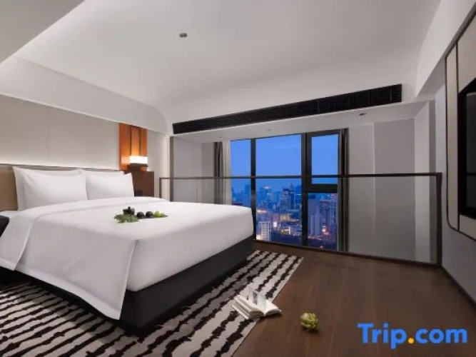 Deluxe Family Duplex Suite