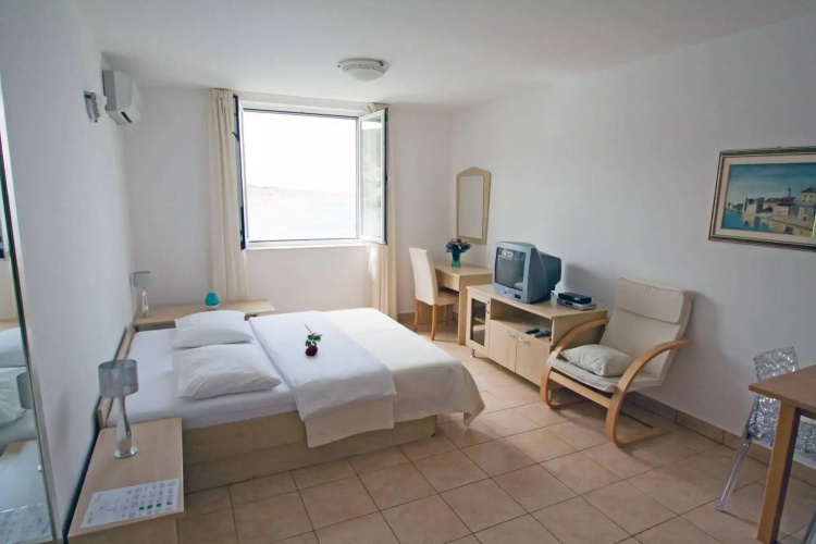 Beachfront Apartments Tamarix
