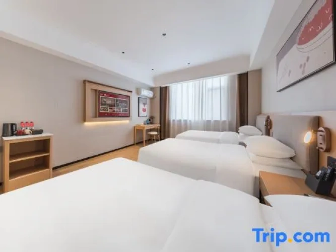 Business Triple room