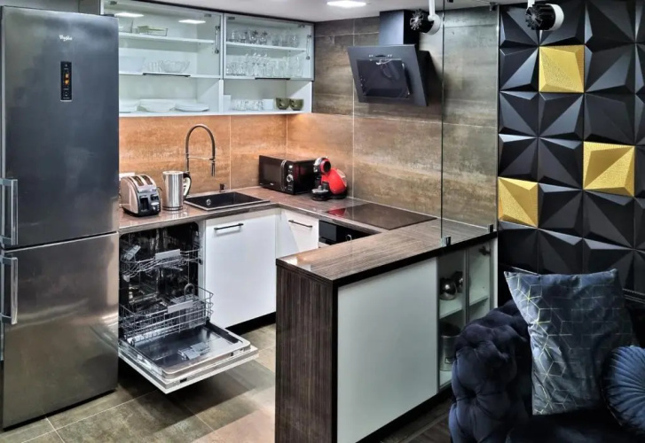 Goldcentral Apartment Art B6