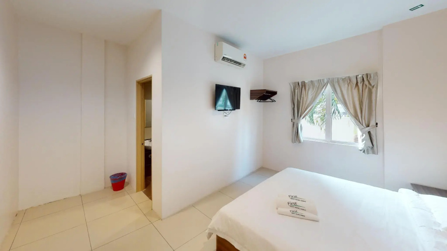 First Guest House Cheras