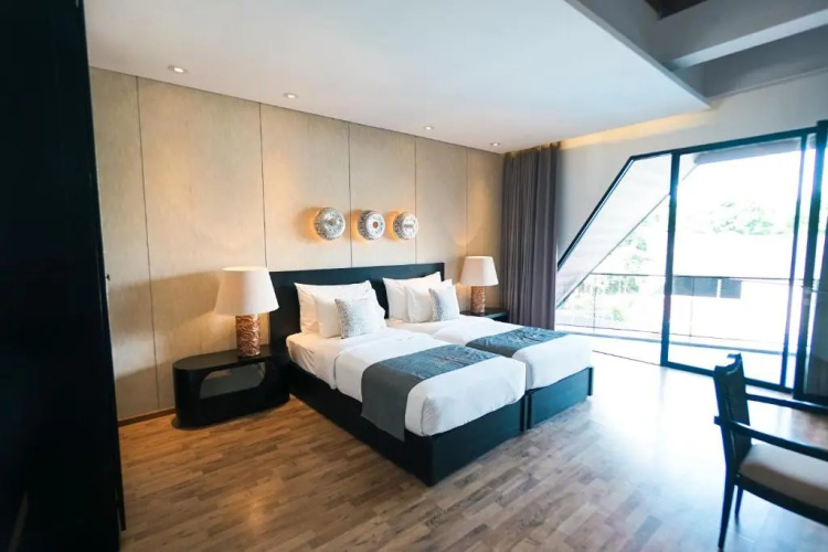 The Chloe Villa