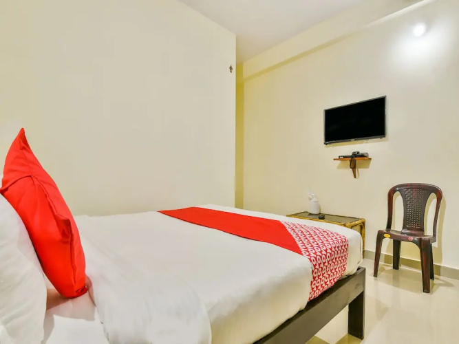 OYO 17334 Sulit Comforts
