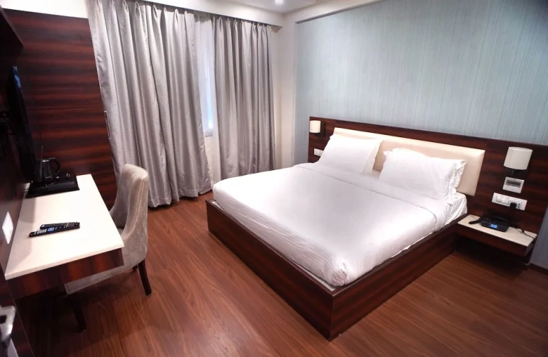 Deluxe Suite