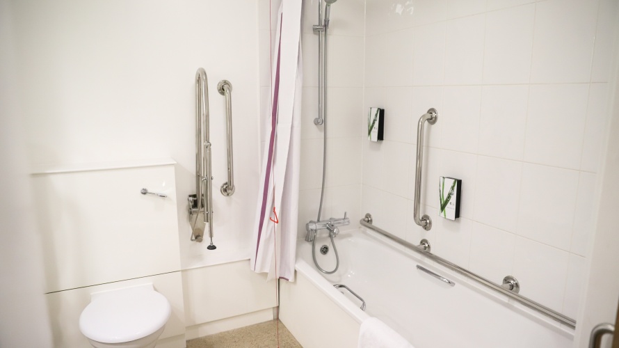 Premier Inn London Stratford photo 9
