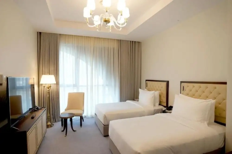 Standard Double room with city view