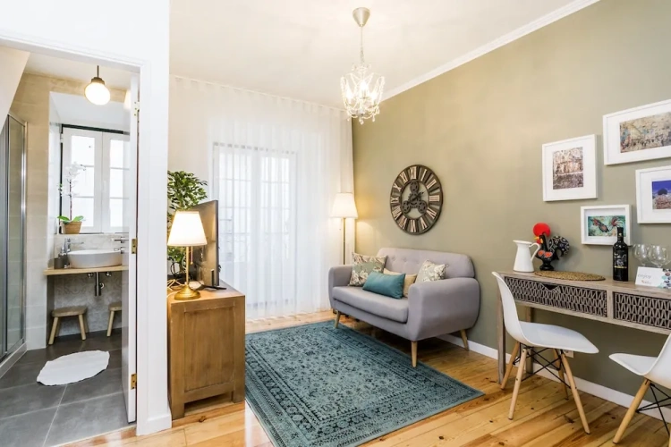 1 Bedroom Apartment