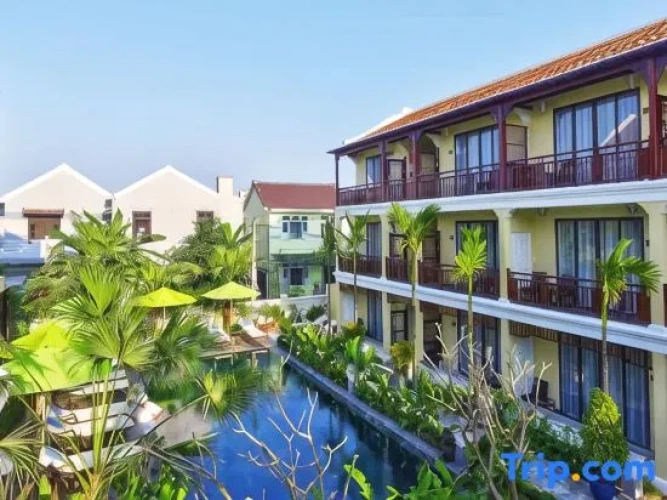 Deluxe Double room with pool view