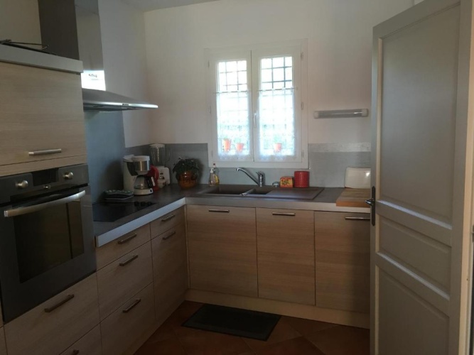 2 Bedrooms Villa