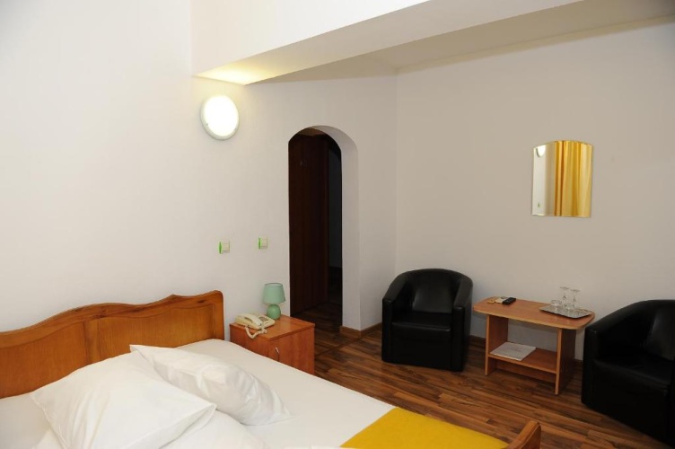 Standard Suite