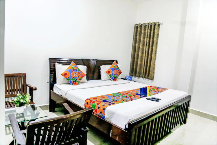 Ashiqa Palace by FabHotels