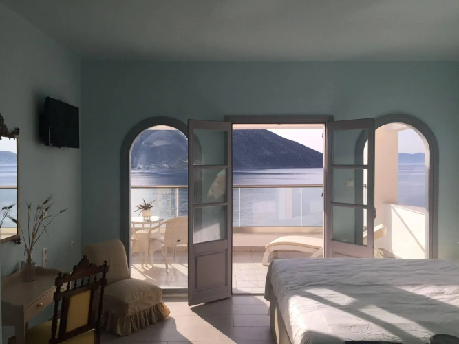 MasouriBlu Boutique Hotel