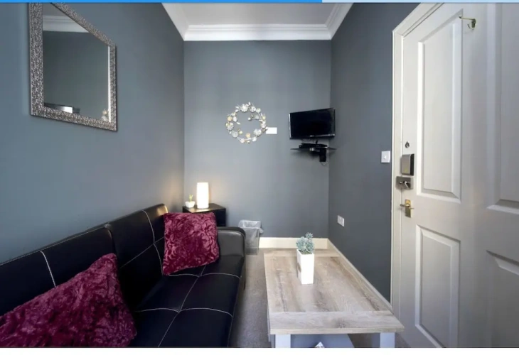 Standard Single Basement room