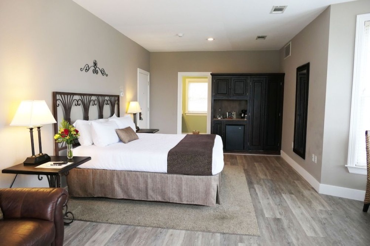 Guest rooms