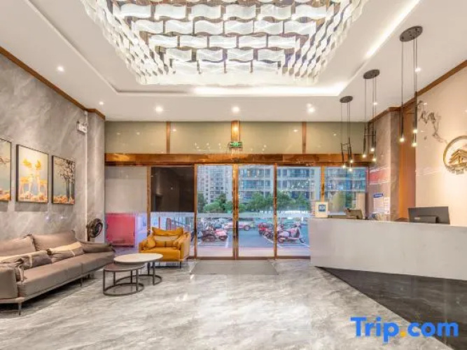 Yichun Bailu Hotel