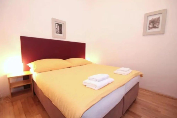 Old Town Apartment Spalena
