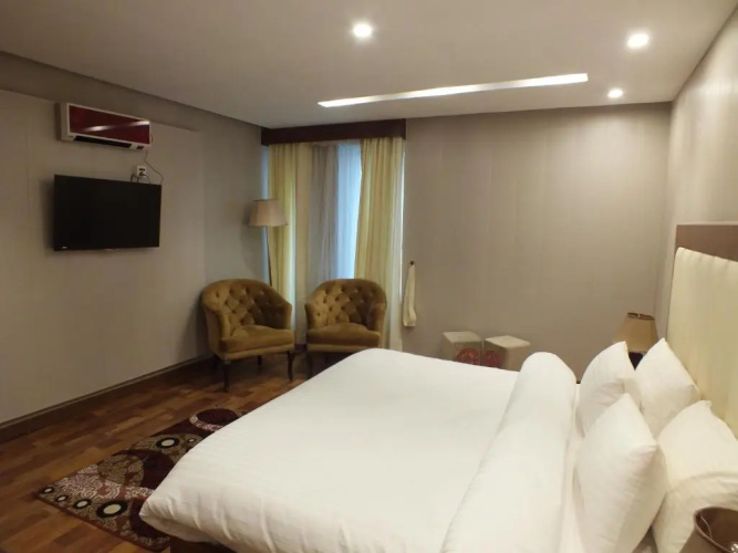 Humming Bird Resort And Executive Suites