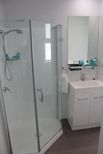 Standard Twin room with harbour view