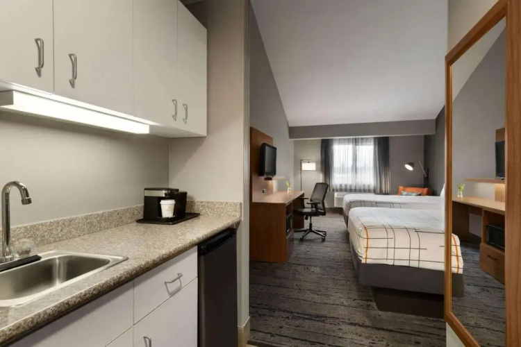 Holiday Inn Express Salem (Oregon Capitol)