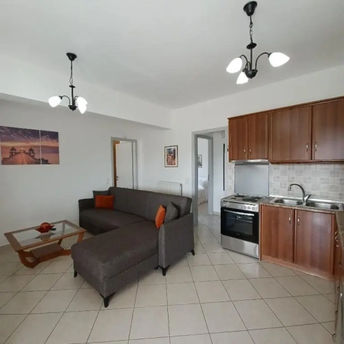 2 Bedrooms Apartment