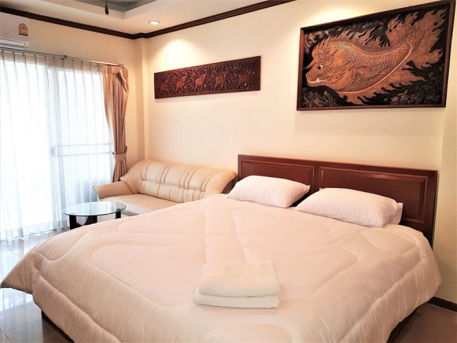Baan Suan Lalana Large Studio