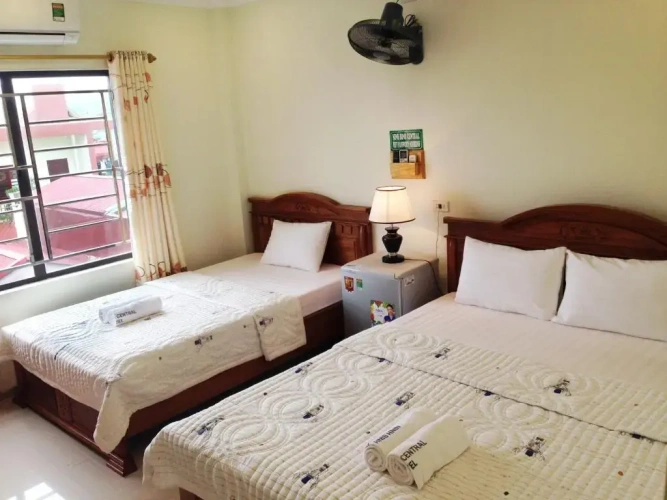 Standard Triple room with view