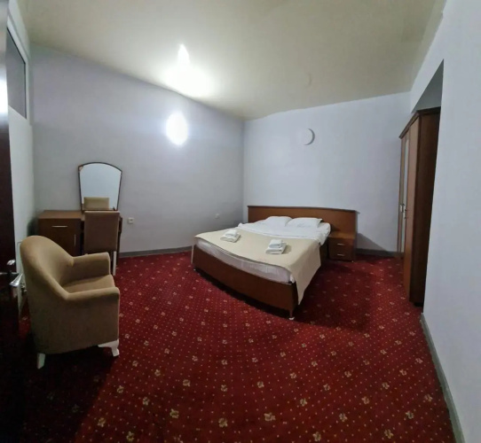 Georgian Hotel